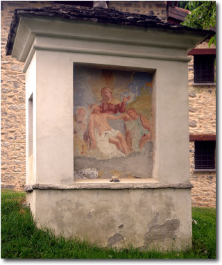 Pra Longone (Ca' Noa) santella con affreschi a 4 facciate