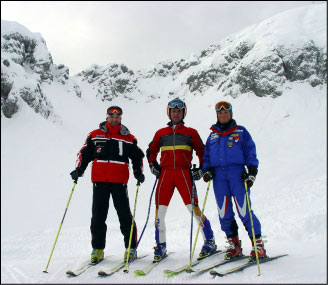 Gli atleti in allenamento sulle nevi di san simone