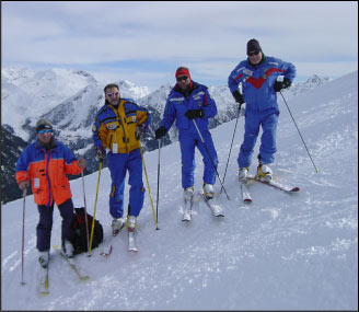 Gruppo sciatori e maestri di sci San Simone