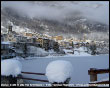 Carona innevata con il lago