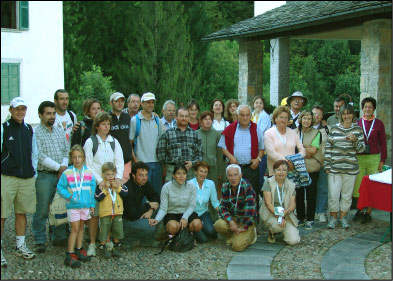 Rinfresco e foto di gruppo con il Cav. Piero Busi (Valtorta)