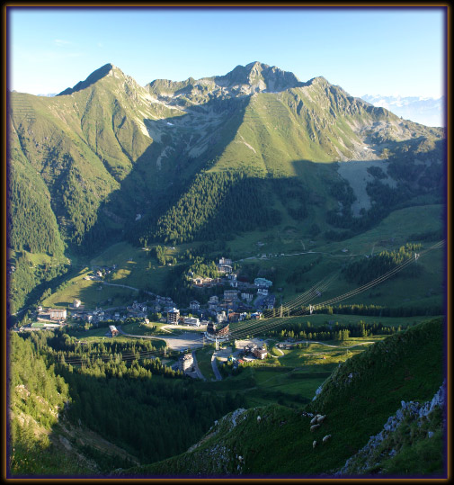 Panoramica di Foppolo con il Valegino e il Monte Cadelle