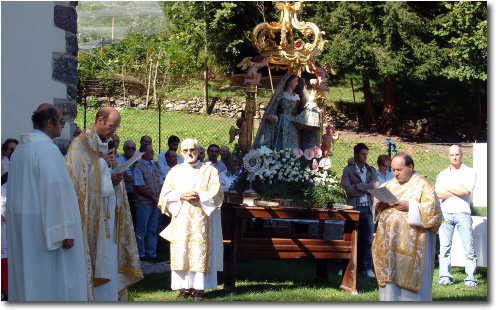 Sagra Madonna del Frassino la processione Ornica