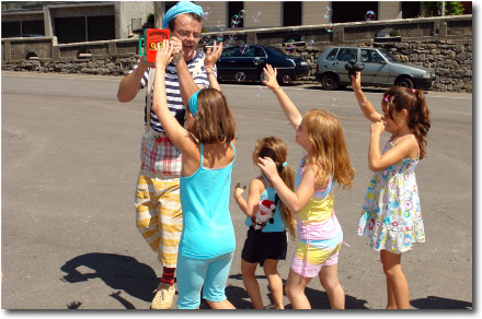 Giocololiere per i piu' piccini con Pietro clown