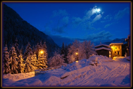 La notte magica di luna piena a Roncobello e Capovalle