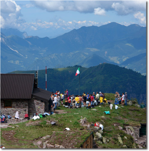 Inaugurazione Rifugio Tre Pizzi Pietra Quadra