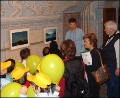 Le scolaresche in visita alle foto finaliste
