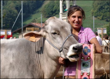 Primo piano della reginetta con Carrara