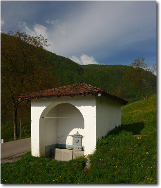 Antico Lavatoio a Lavina di Vedeseta