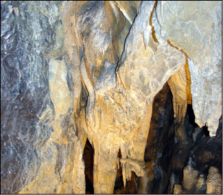 Le stalattiti della Grotta della Marta